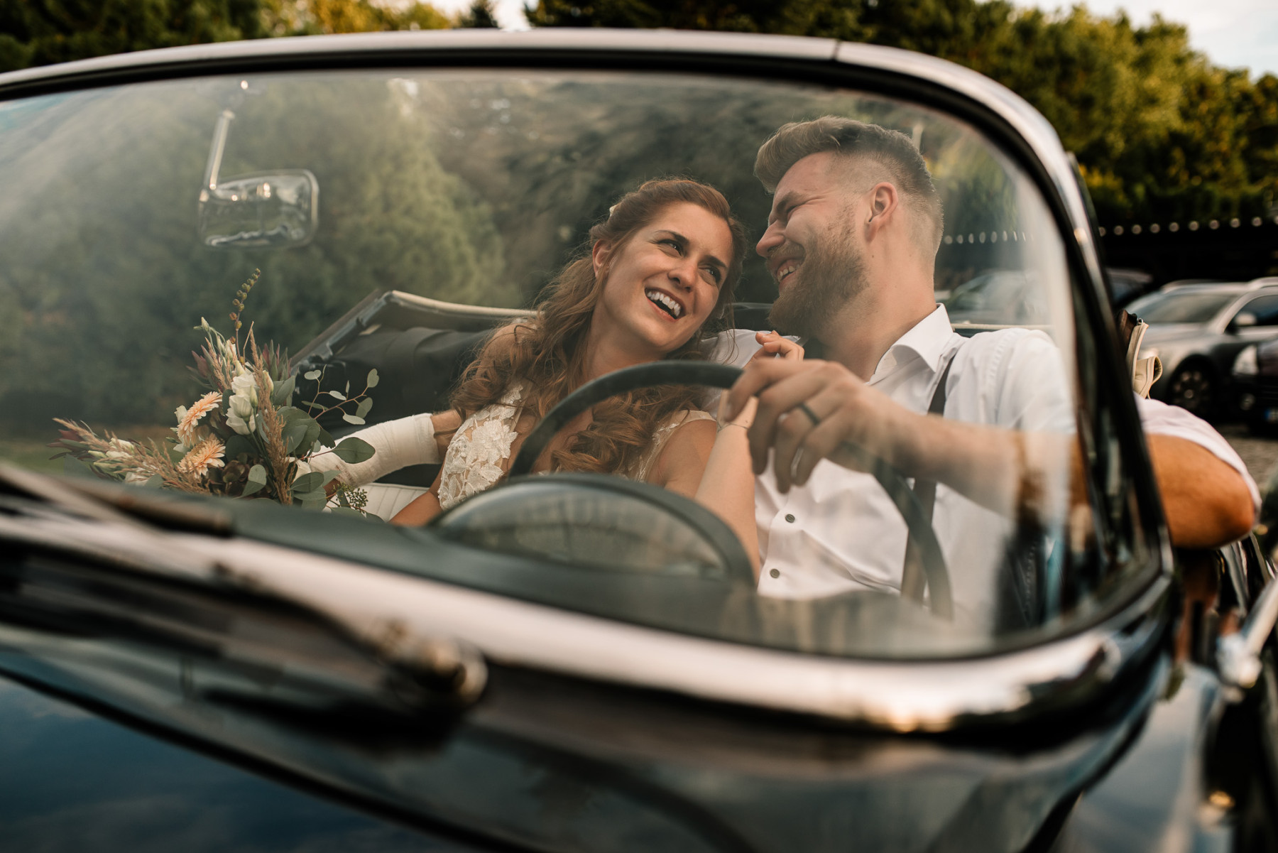 Jak vybrat svatebního fotografa, který bude i vašim kámošem?