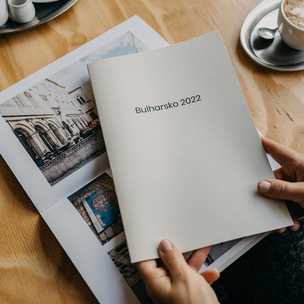 Fotosešit s barevnou obálkou