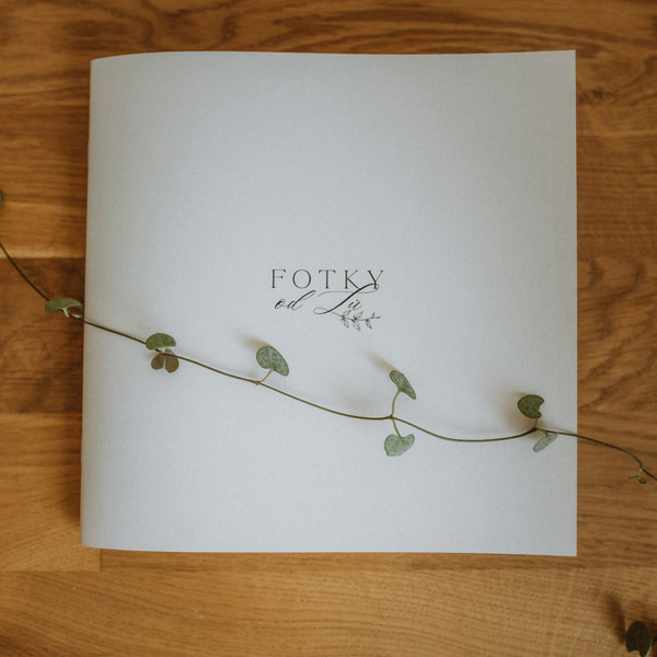 Fotosešit s barevnou obálkou