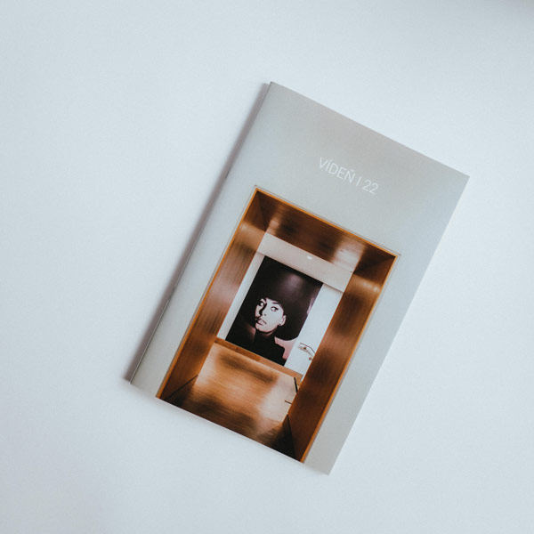 Fotosešit s barevnou obálkou