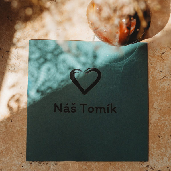 Fotosešit s barevnou obálkou