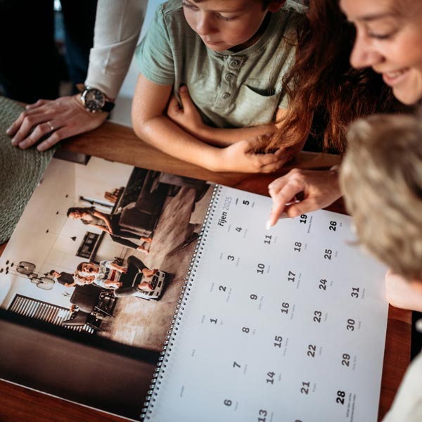 Nástěnný dvoudílný fotokalendář 2026