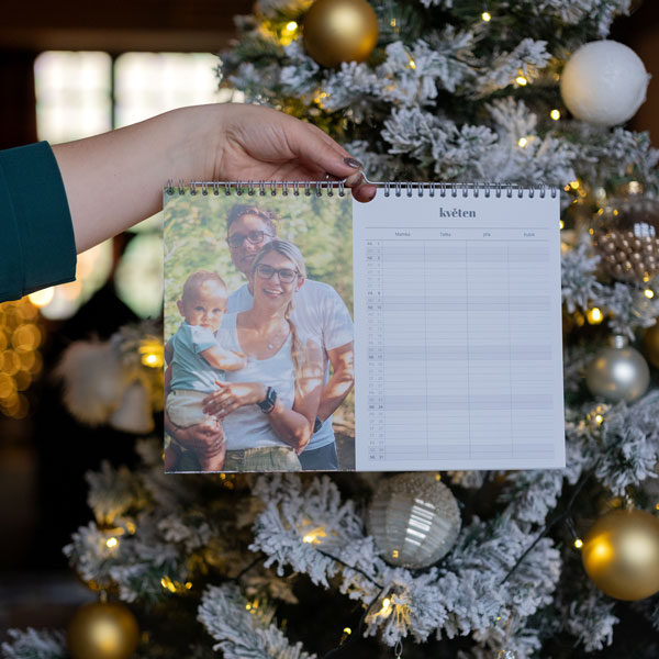Nástěnný rodinný fotokalendář 2026