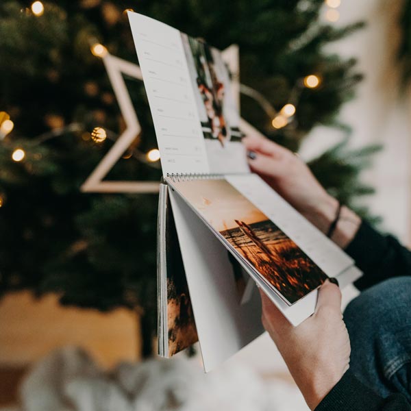 Stolní týdenní fotokalendář 2026