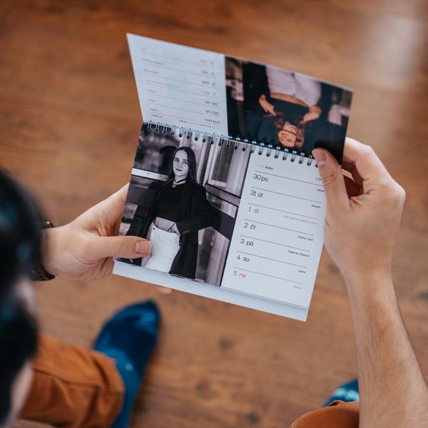 Stolní týdenní fotokalendář 2026